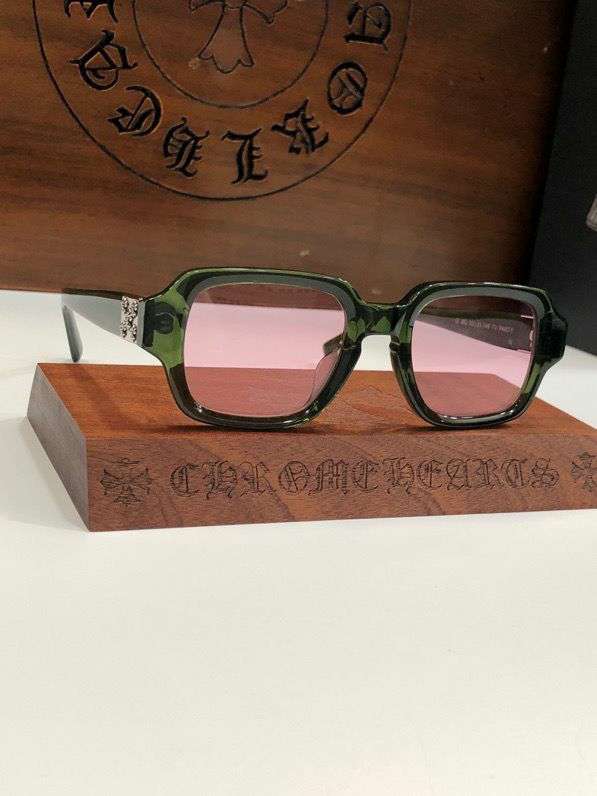 Picture of Chrome Hearts Sunglasses _SKUfw46734961fw